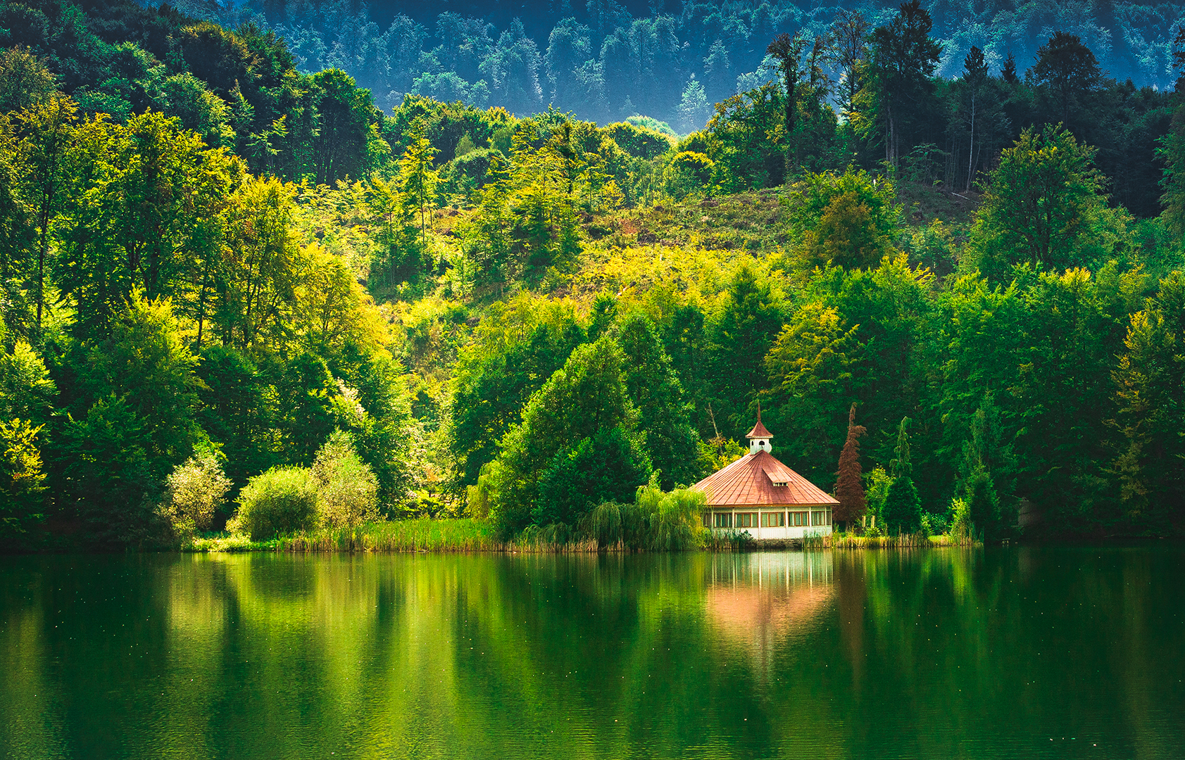 Lacul Bodi din zona Mogoșa